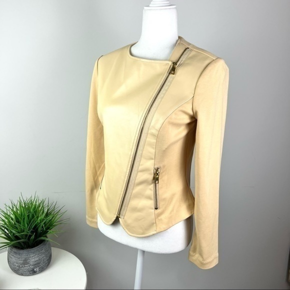 Forever 21 Jacket Womens Beige asymmetrical zip size small - Picture 2 of 10